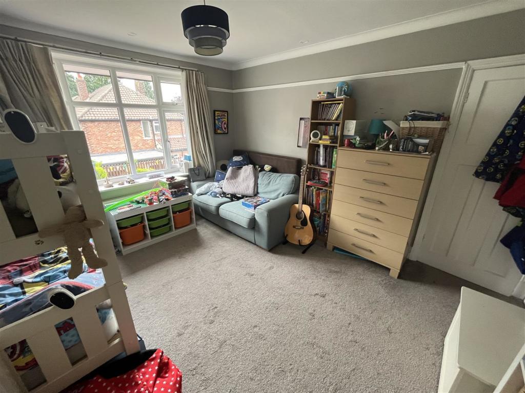 Bedroom 2 Aspect 2