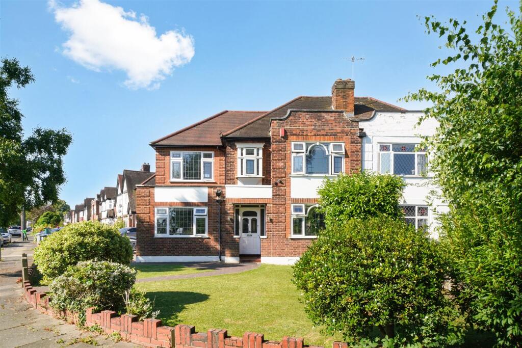 39 Audrey Gardens - lTw2rWCgR9L3xkCLutAx.jpg