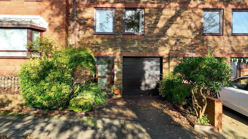 Sequence 01.00_14_43_42.Still008.jpg