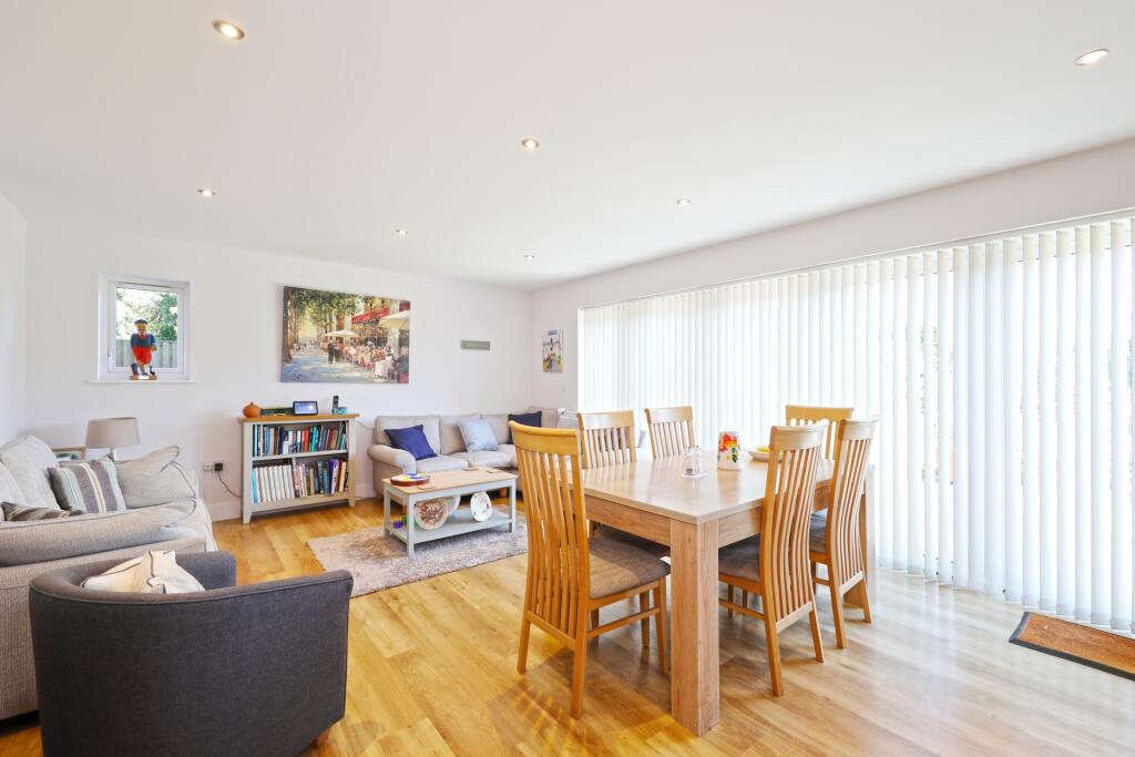 Dining/Living space