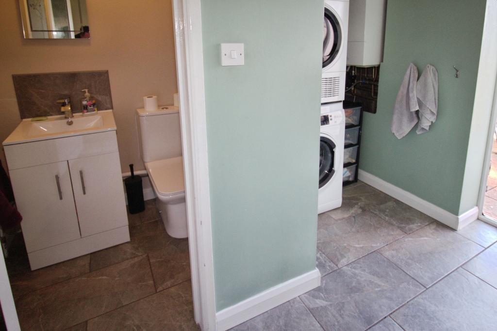 Utility area &amp; W/C