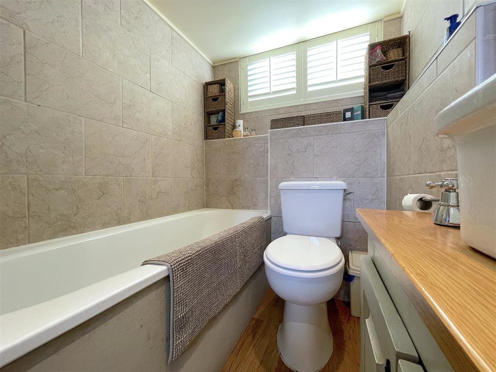 Bathroom (2).jpeg