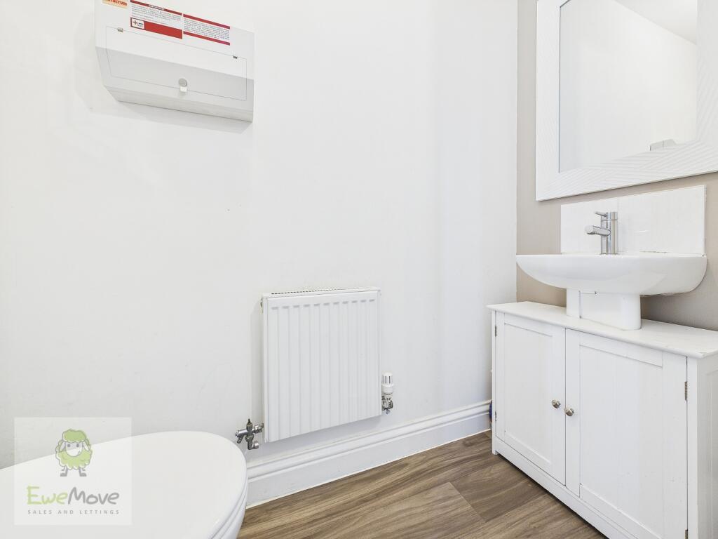 CAM02308G0-PR0084-STILL001