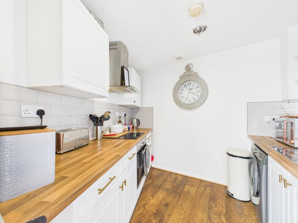 CAM01835G0-PR0235...