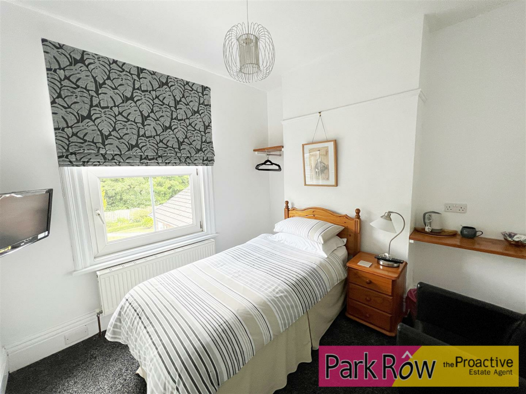 BEDROOM FIVE