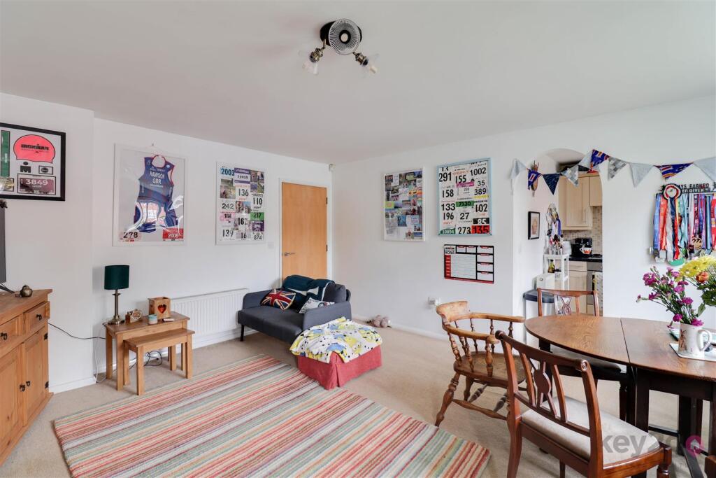 Living Room / Diner