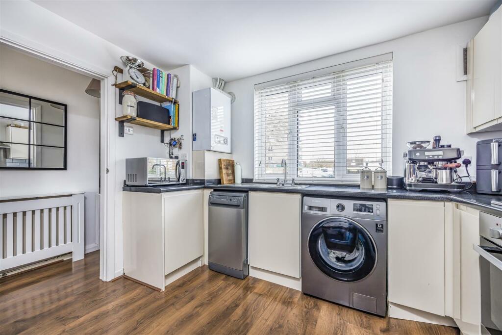 66 Lockerley Road, Havant-PorticoMarketing-Nexa-13