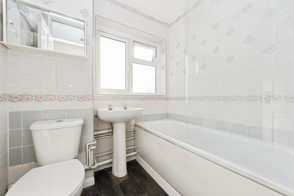Bathroom W/C