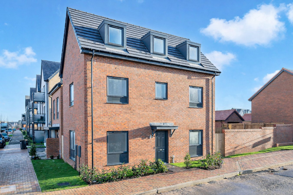 Off Calverton lane, Whitehouse park, Milton Keynes, MK8