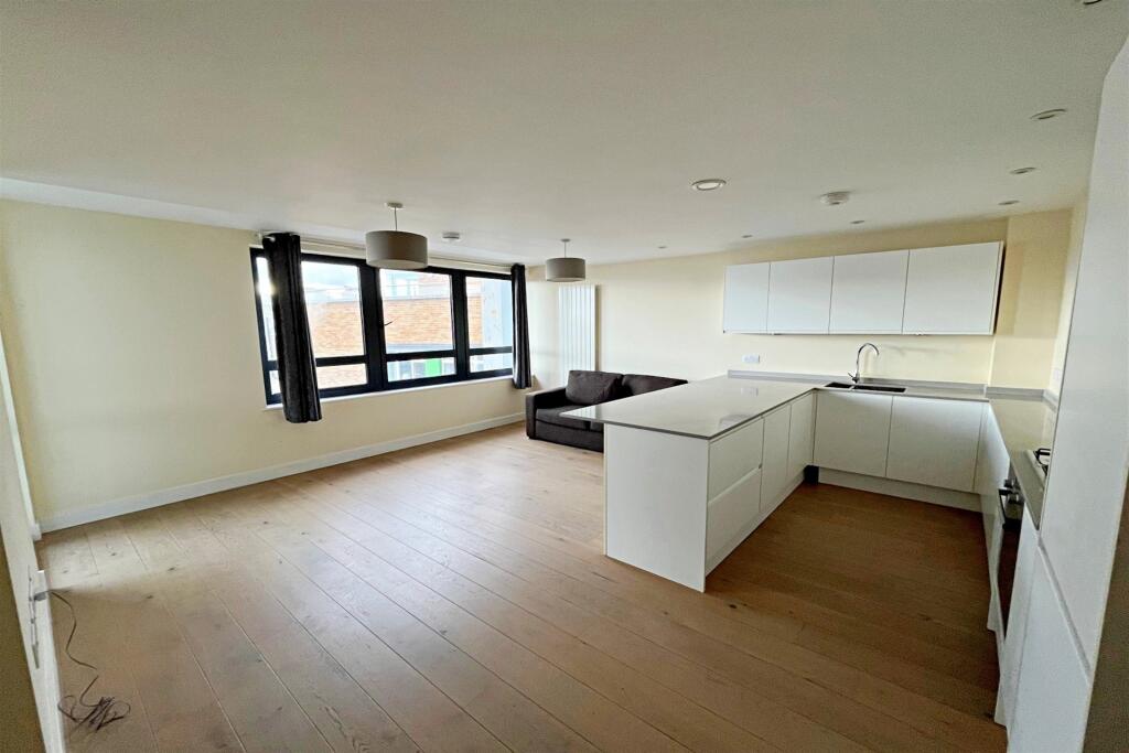 Kitchen/Living Room