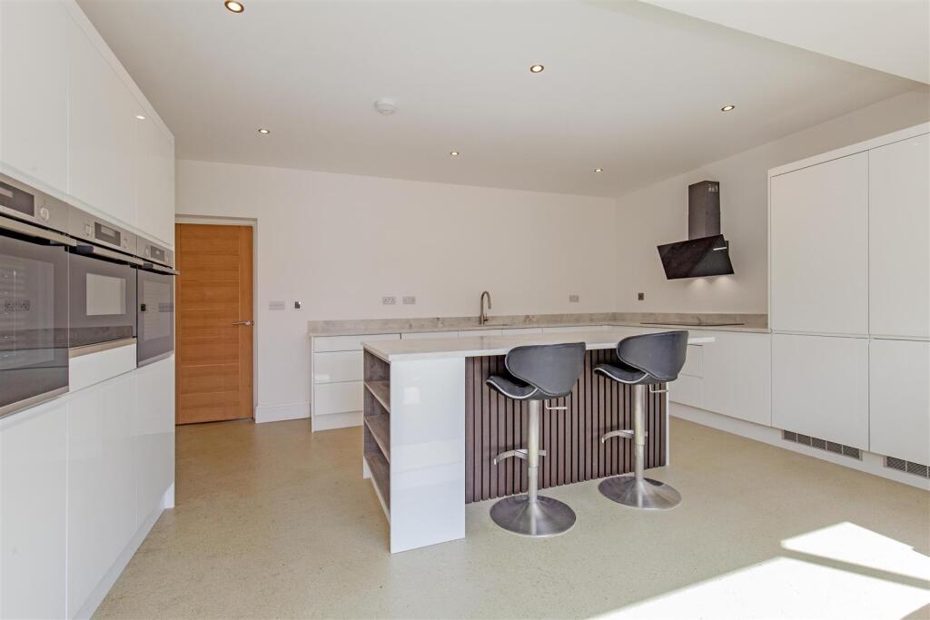 Kitchen-3.jpg