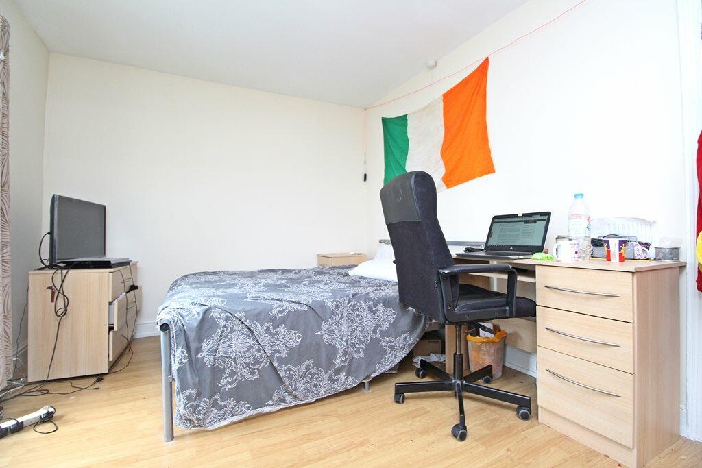 12_Room 4 (2)