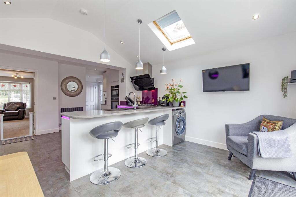 Kitchen-1.jpg
