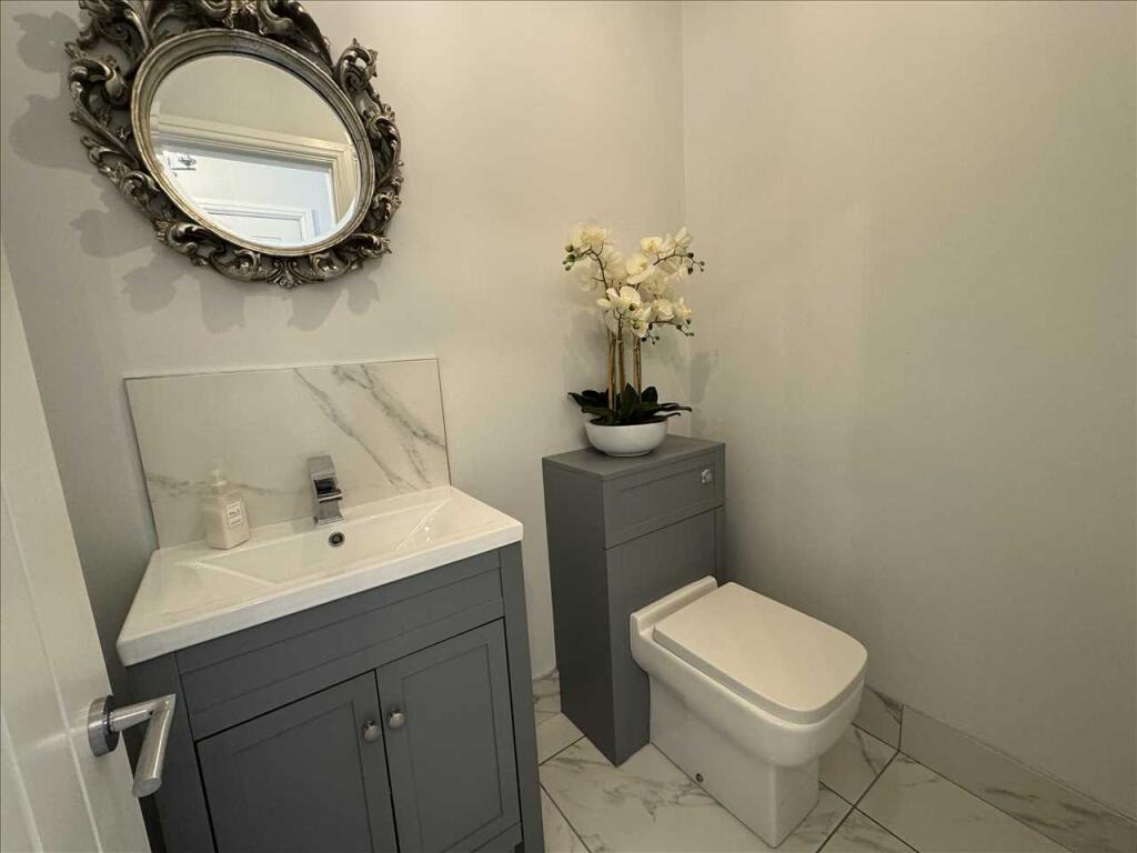 CLOAKROOM