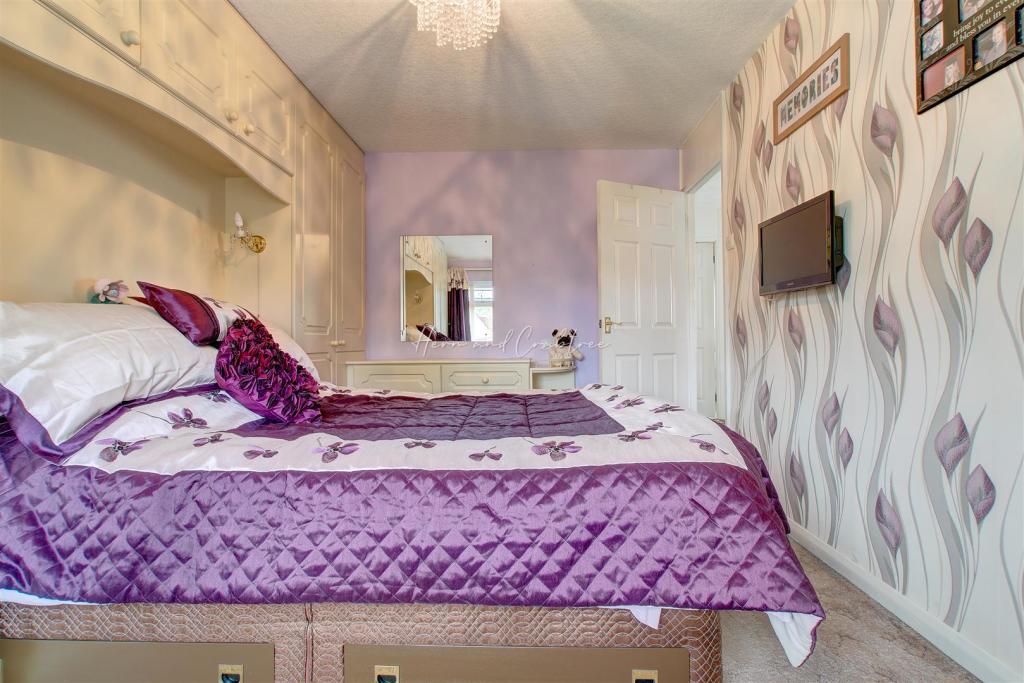 Roundwood, Penylan, HernCrabtree_ (3).jpg