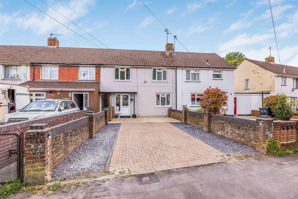 33 Billy Lawn Avenue, Havant-Small-PorticoMarketin