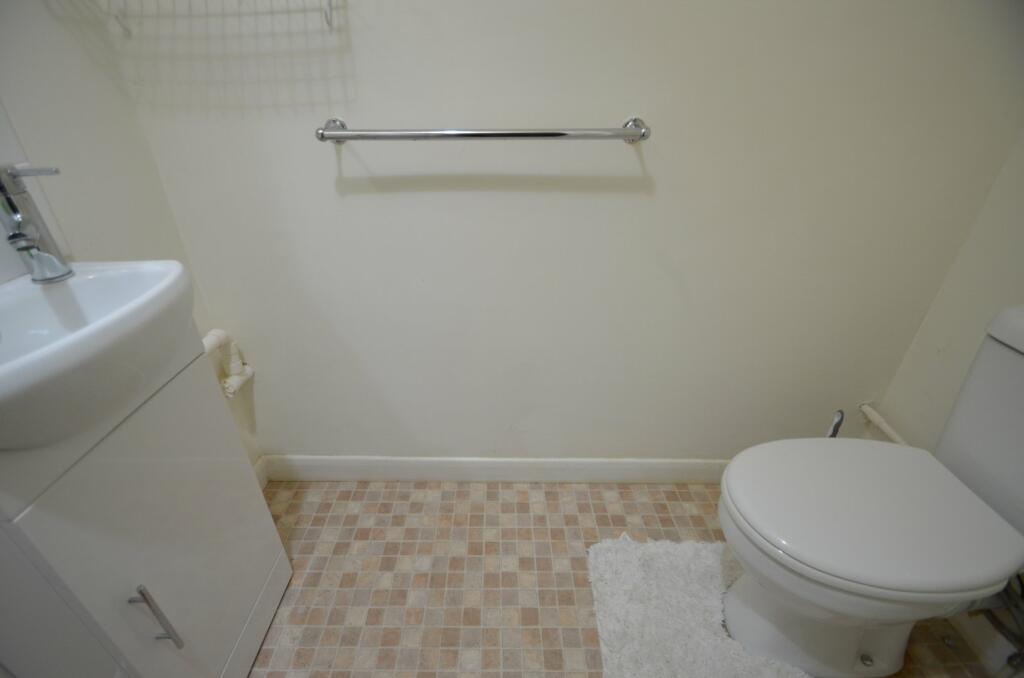 F/F Cloakroom
