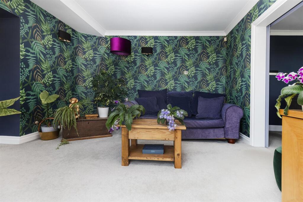 Sitting/Reading Room