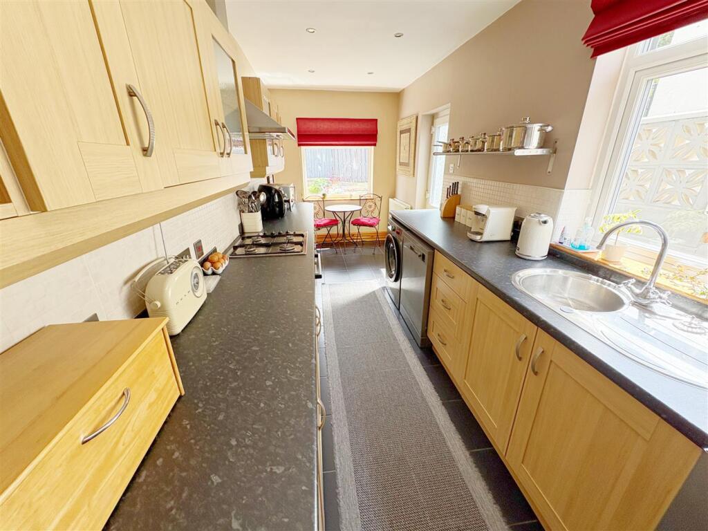 Kitchen_Breakfast room.jpg