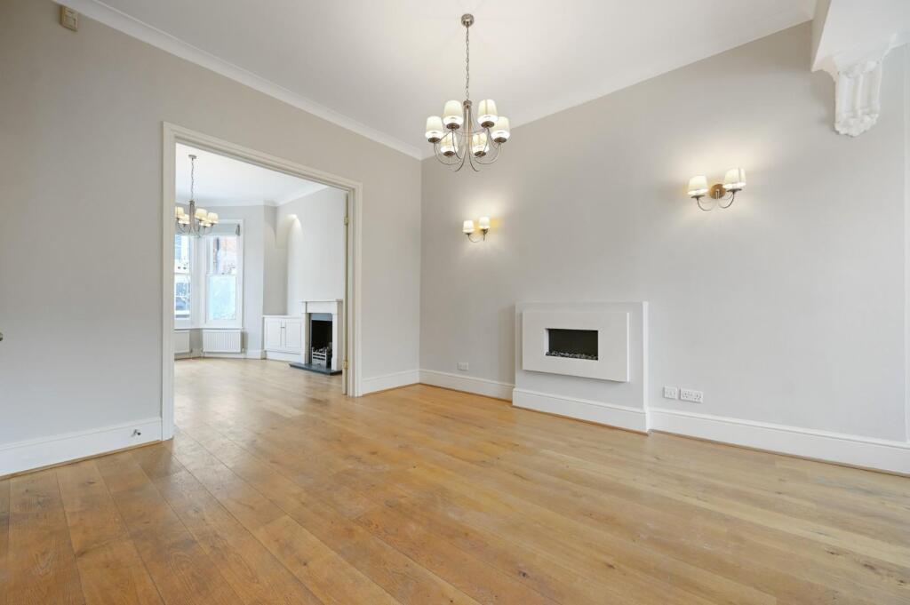 FBL -Aynhoe Road - ReceptionF1 (1).jpg