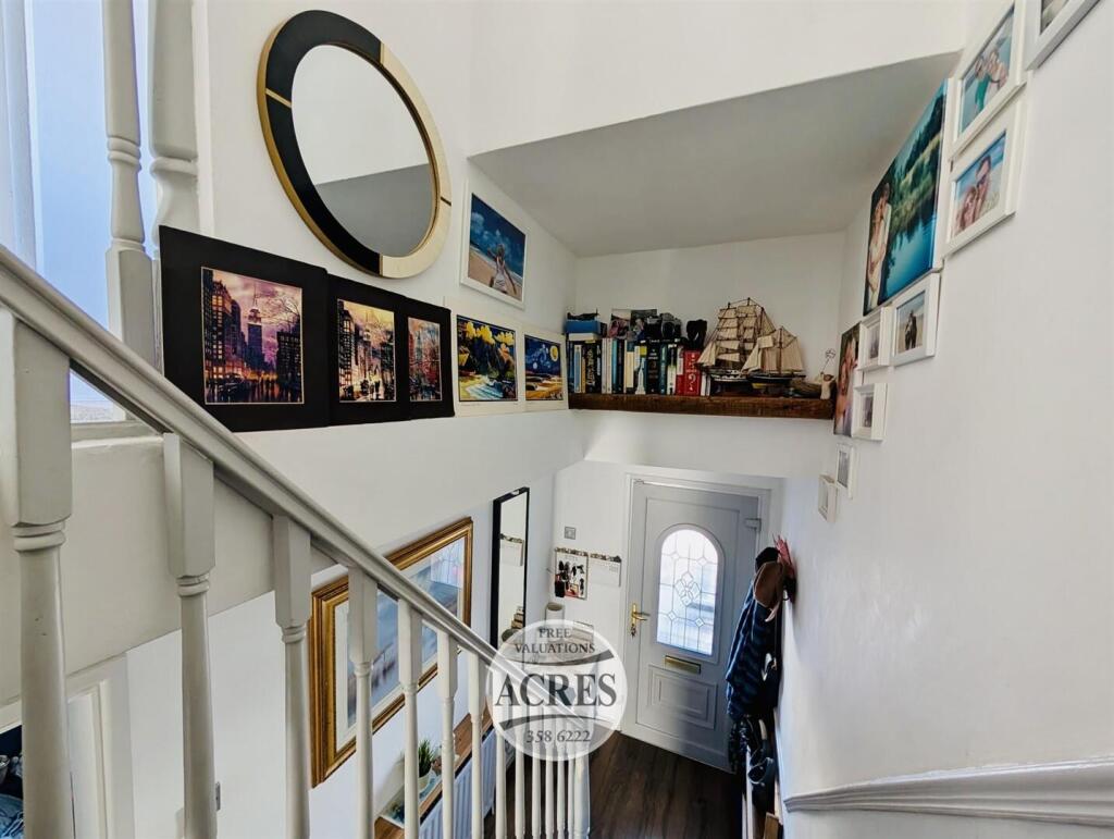 267b18b4-65e5-4b7a-a8f5-402848775915 (Large).jpg