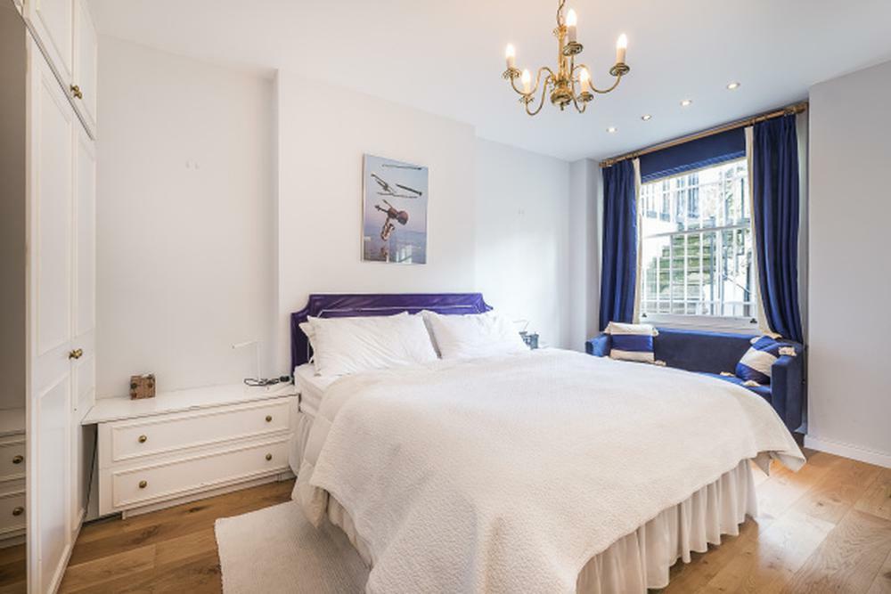 bedroom2.jpg