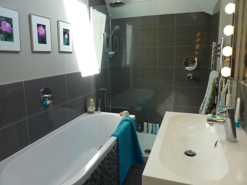 Bedroom 1 Ensuite