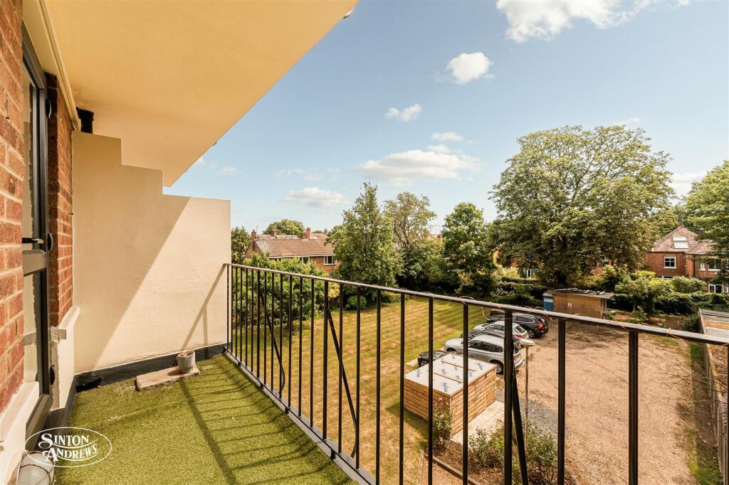 15 Kemsley Court-6.jpg