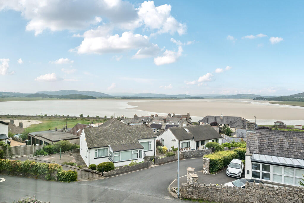 Far Reaching Estu...