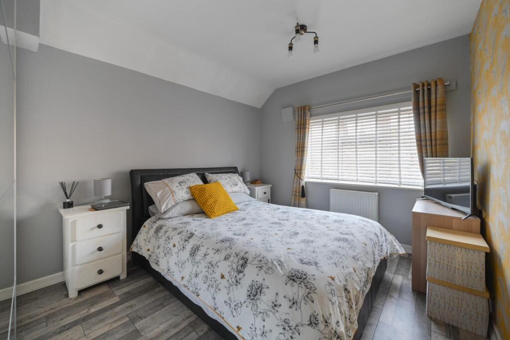 97 Wimperis Way (15 of 31).jpg