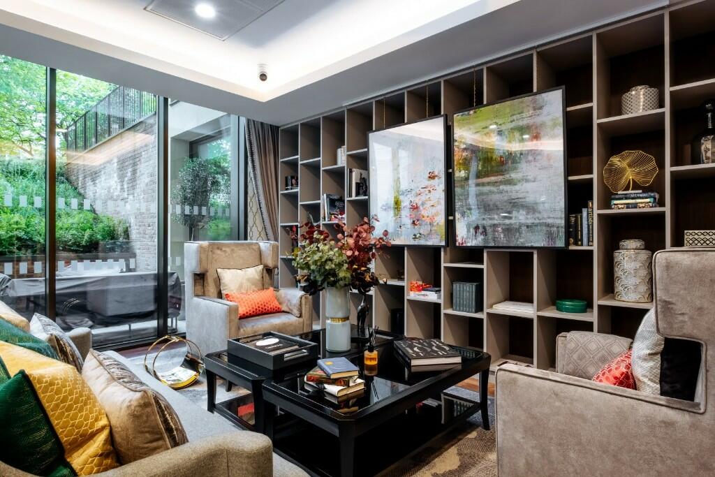 Communal Lounge