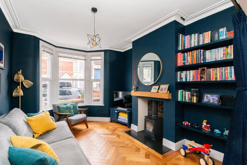 1U1SRBN - Living Room D.jpg