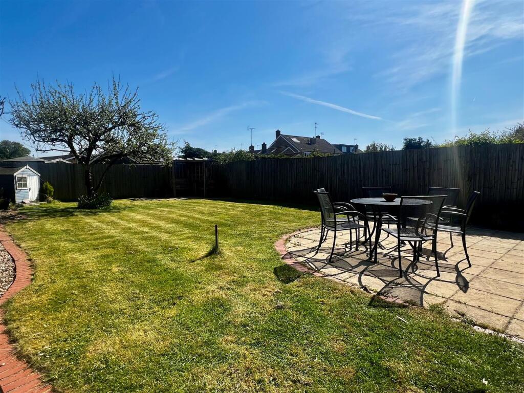 Garden i.jpg