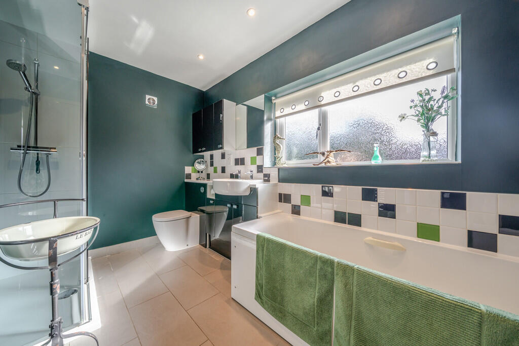 1358046-17-68d535...