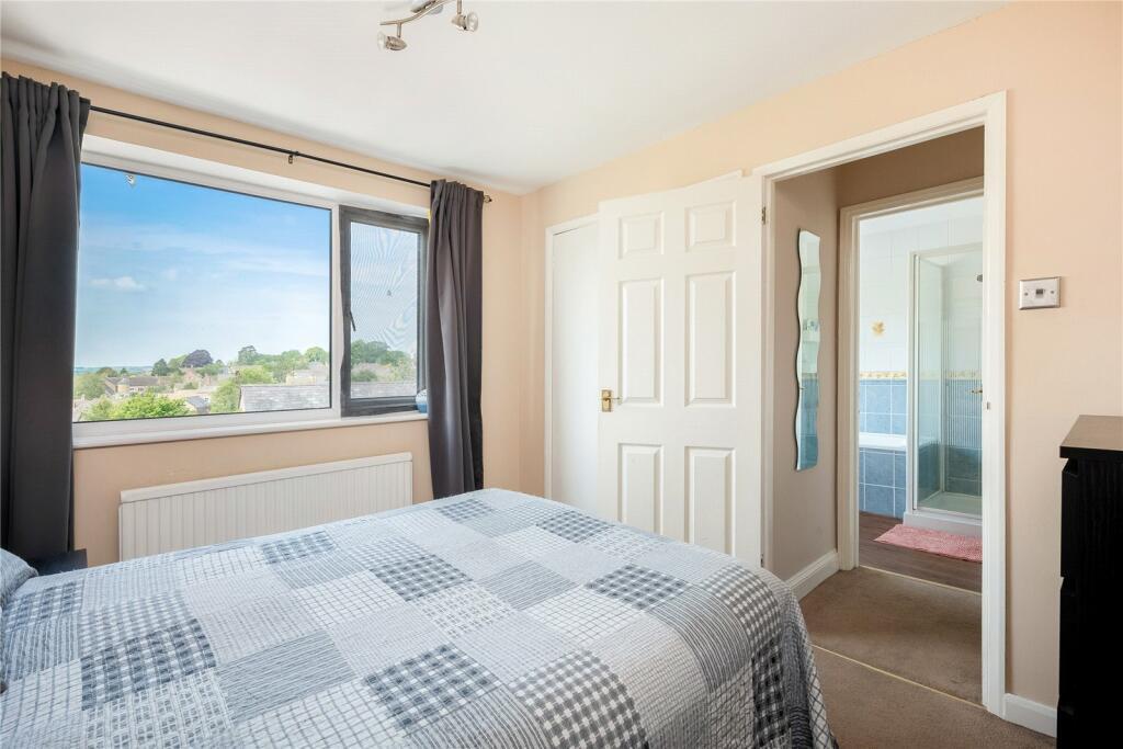 25 Marlborough Place 10.jpeg