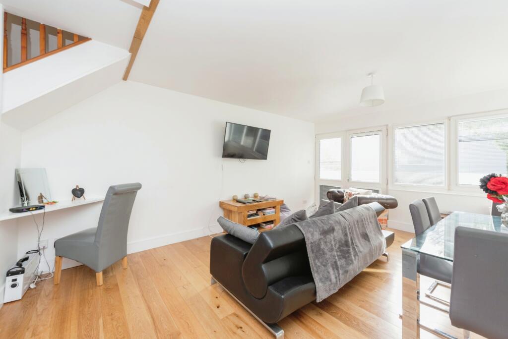 Living / Dining Room