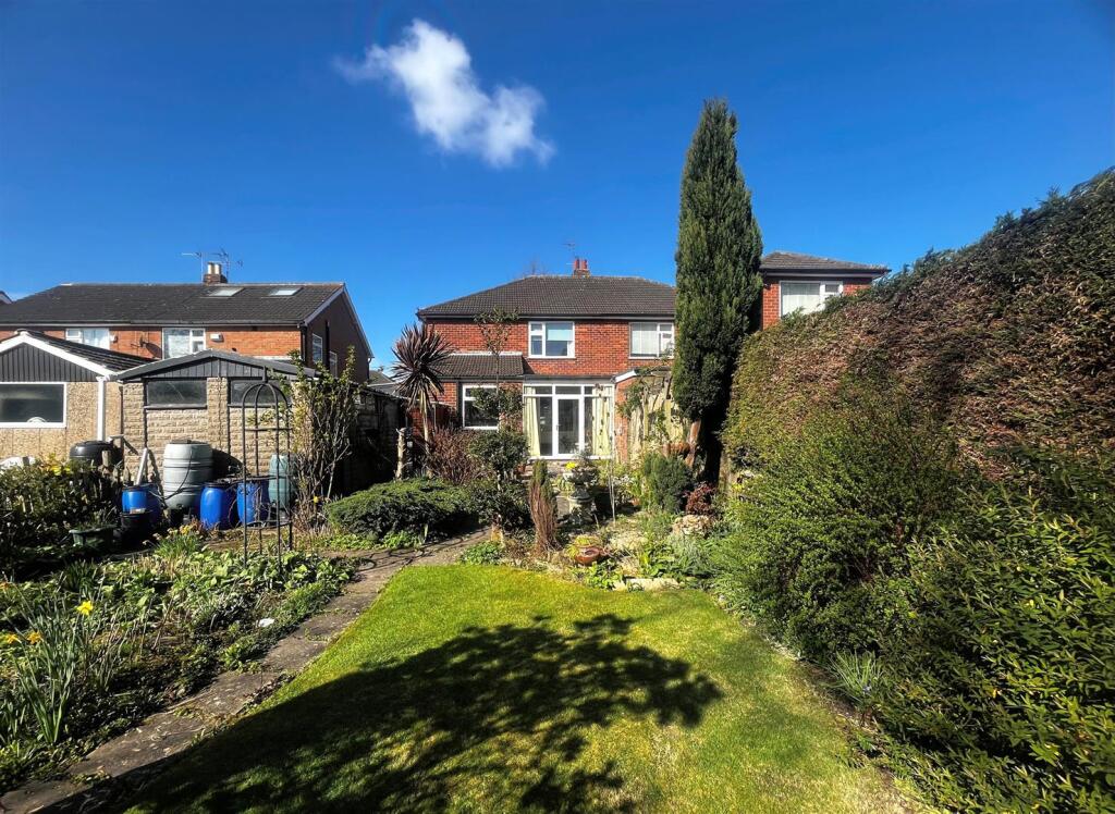 23 Churchill Avenue 3_lzn.jpg