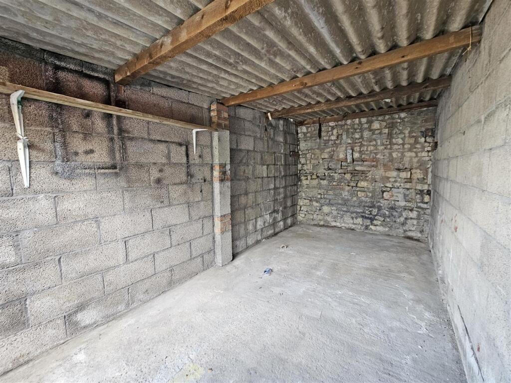 10 - Garage for Auction, Kathdene Gardens, Ashley 