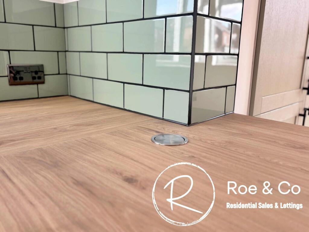 Worktop &amp; electric point