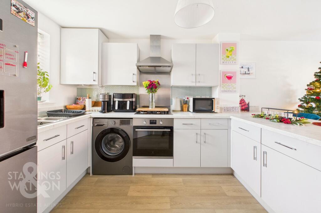 Ladys Mantle Way, Easton, Norwich