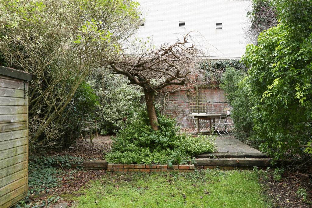 HFF 9 Charlotte Street 17.jpg