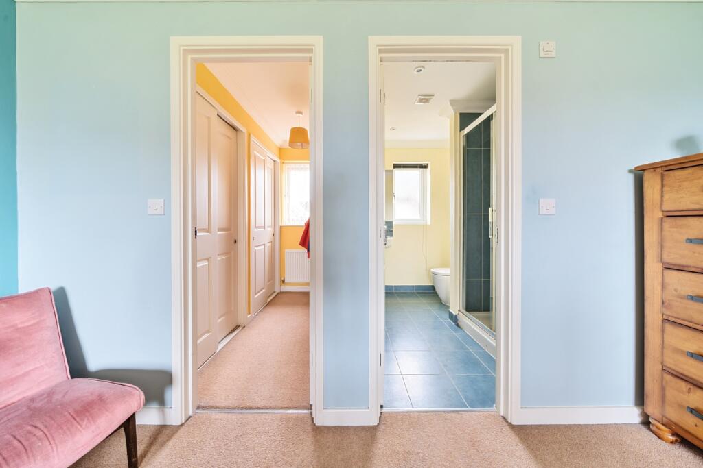 Bedroom 1 Walk-In Wardrobe Ensuite