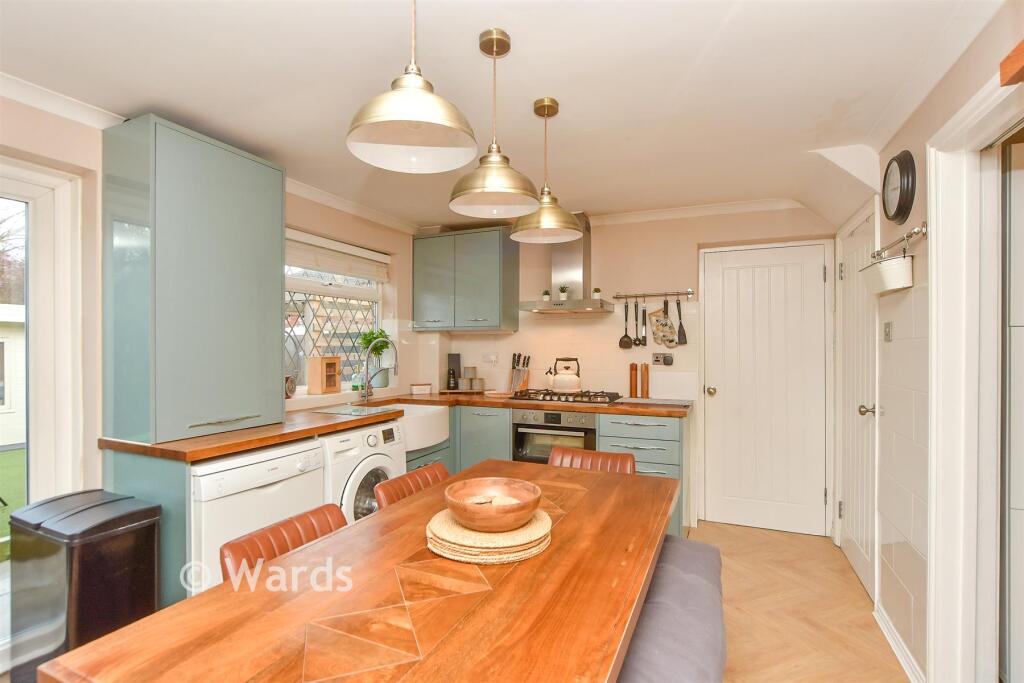 Puttney Drive, Kemsley, Sittingbourne, Kent