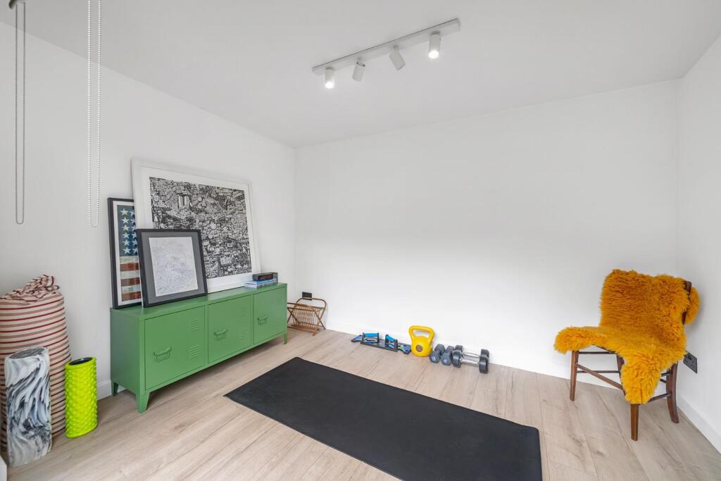 Garden Room.jpg