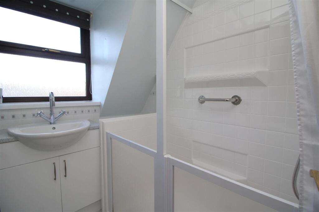 shower room 2 .JPG