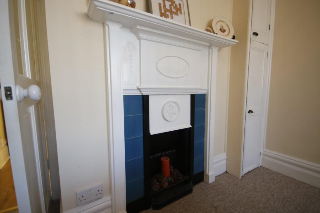 Feature Fireplace 
