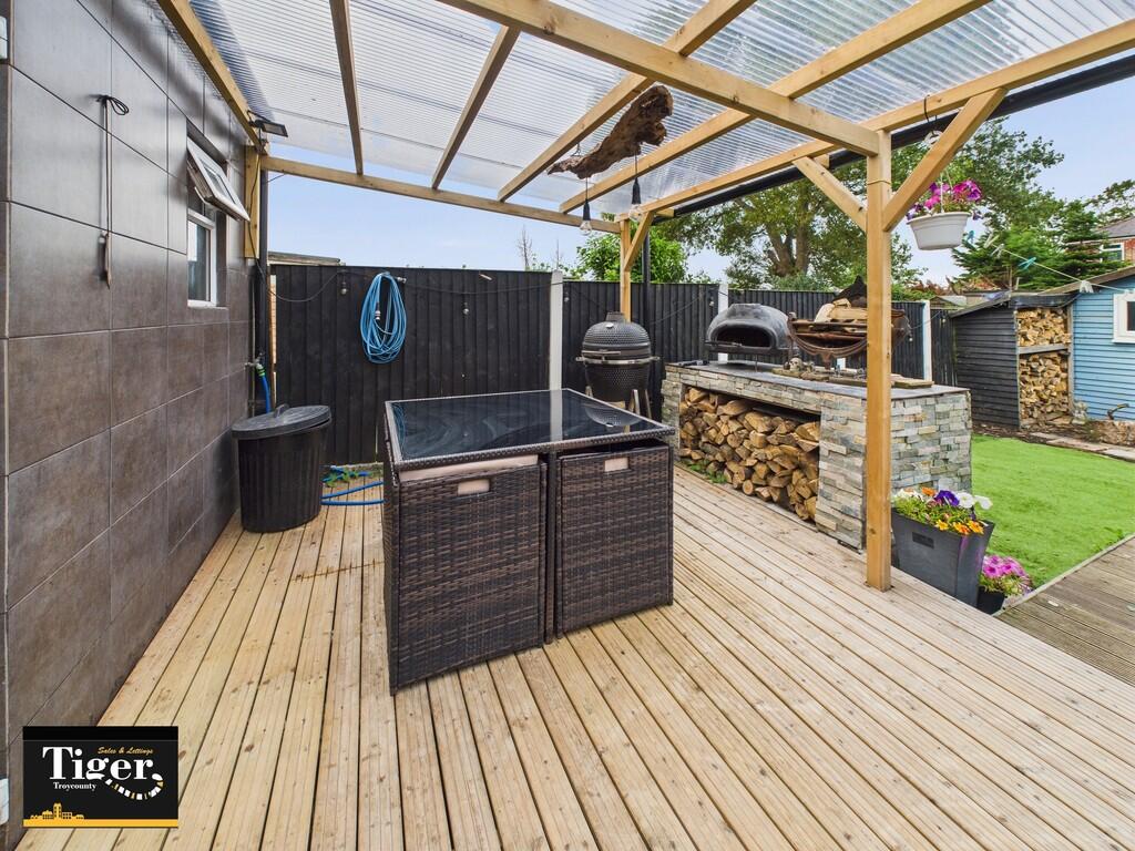 CAM02176G0-PR0664...