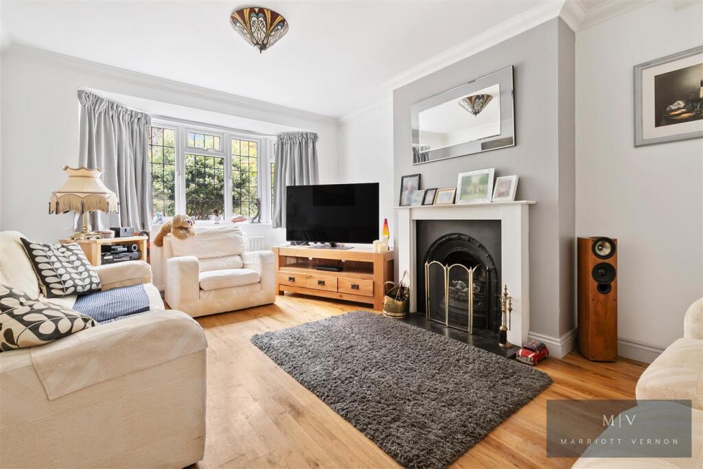 The Gallop 10 MV-12.jpg