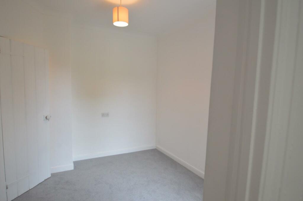 Bedroom one.JPG