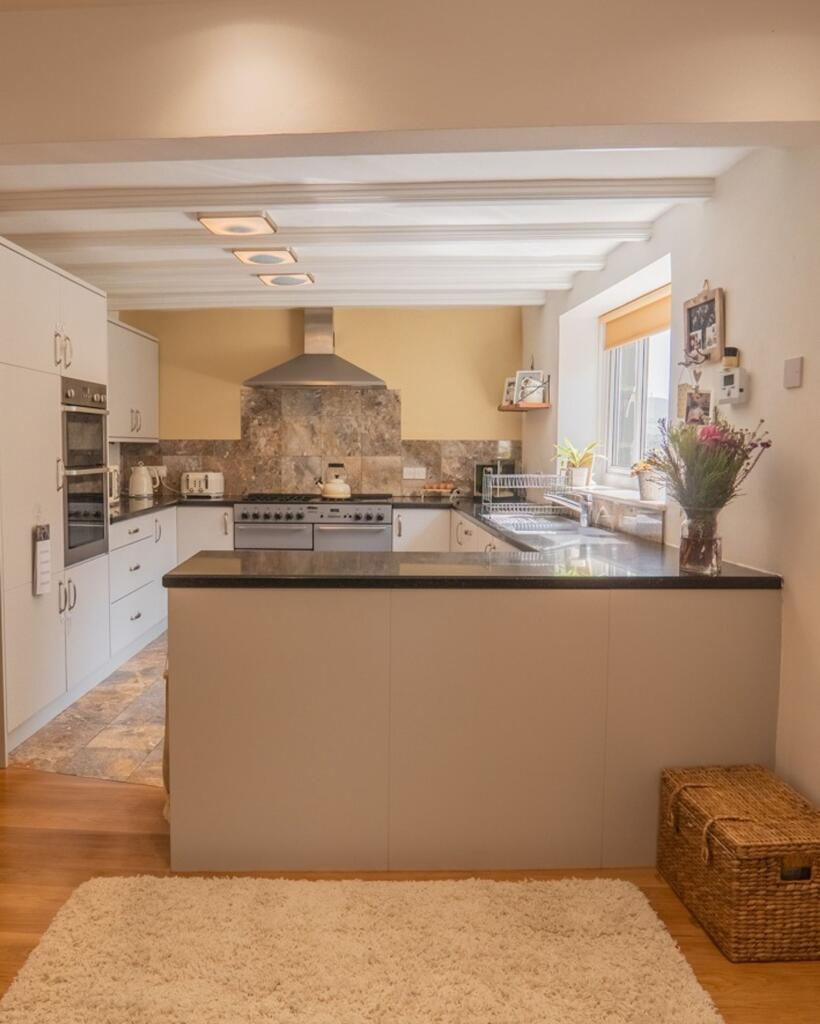 Open plan Kitchen and dining